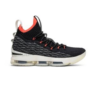 Lebron 15 Bright Crimson size 11 NEVER WORN